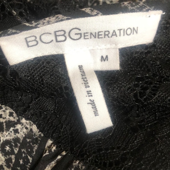 BCBGeneration Women’s Black and White Lace Chiffon Mini Dress Size Medium - Picture 15 of 16
